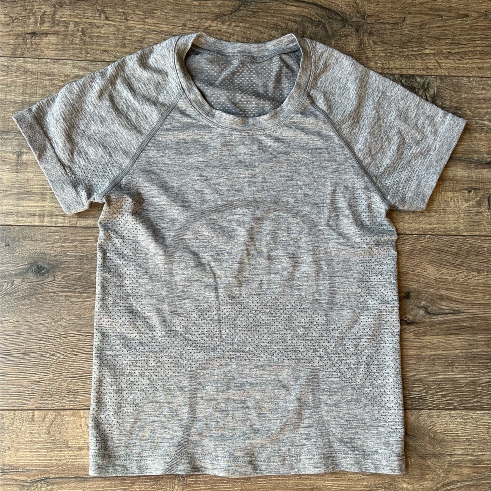 Lululemon athletic top Grey size 0